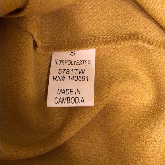 Mustard top - Picture 3 of 3